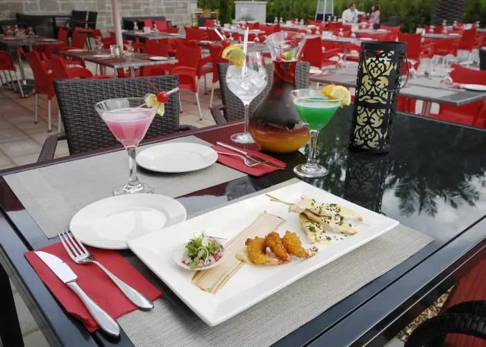 Imperia Hotel & Suites Terrebonne