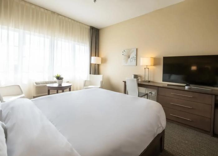 Imperia Hotel & Suites Terrebonne