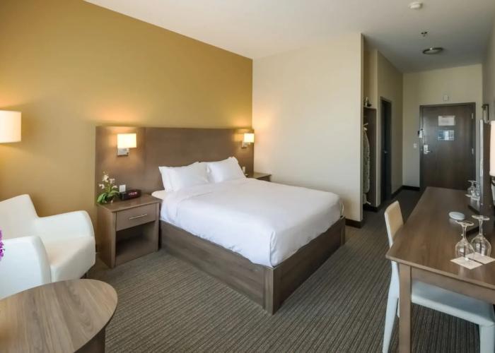 Imperia Hotel & Suites Terrebonne