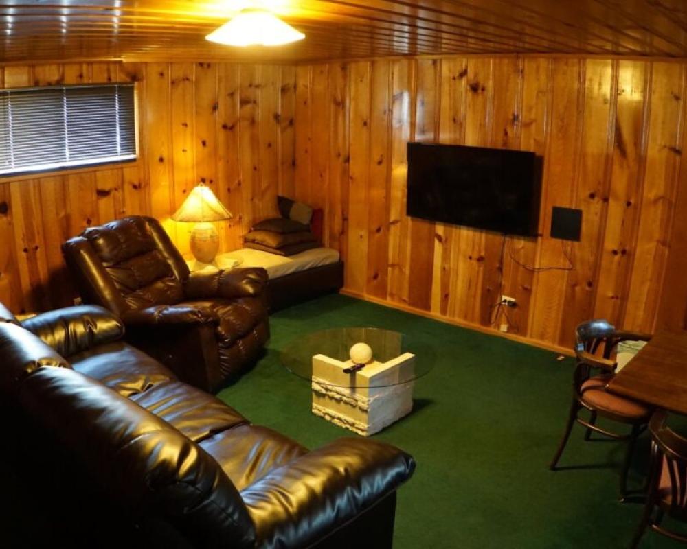 Eagle Nest Fly Shack and Lodge