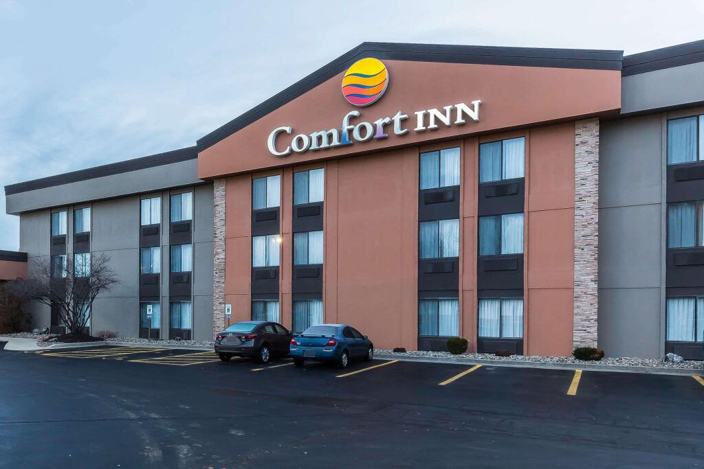 Comfort Inn Alton near I-255
