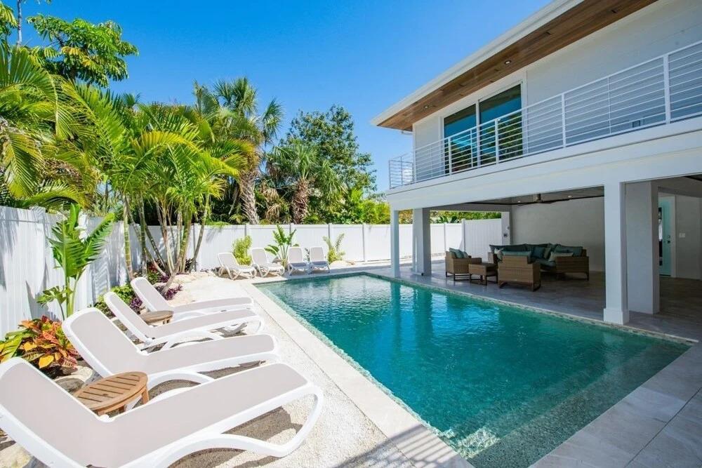 Gulf Shore Retreat managed by Beach Retreats