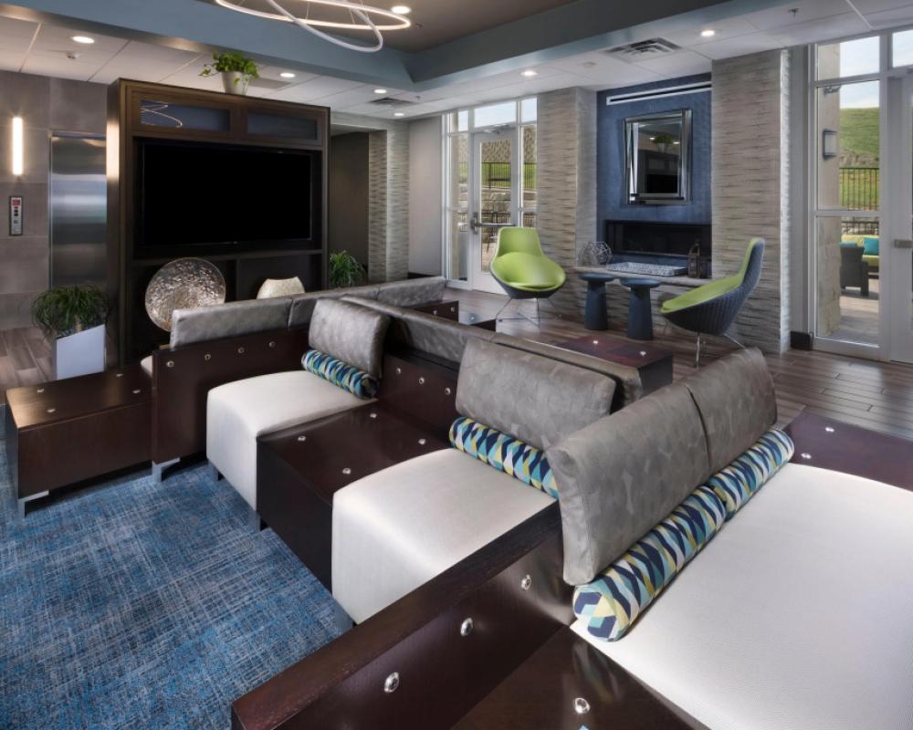 фото Holiday Inn & Suites Arden - Asheville Airport by IHG