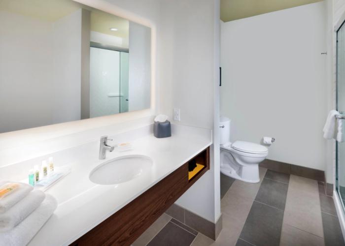 Holiday Inn & Suites Arden - Asheville Airport by IHG