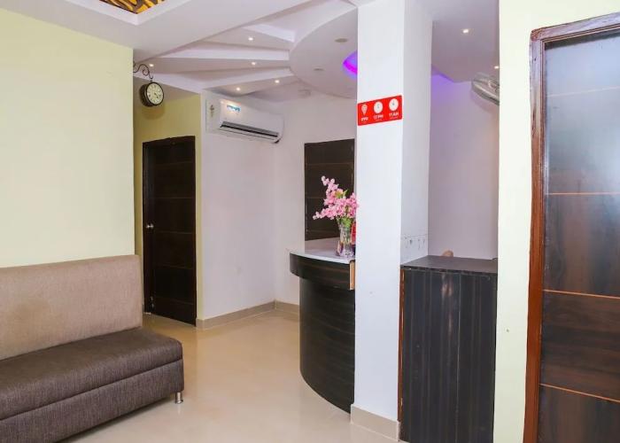 OYO 14778 G R Hospitality