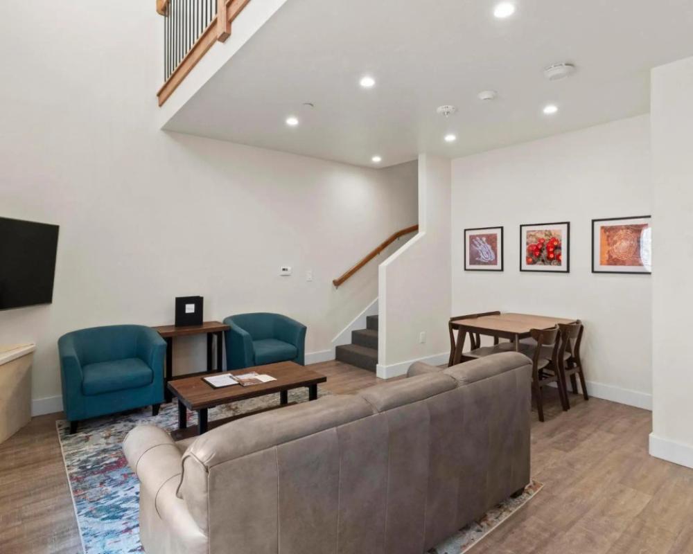 Bluff Dwellings Resort