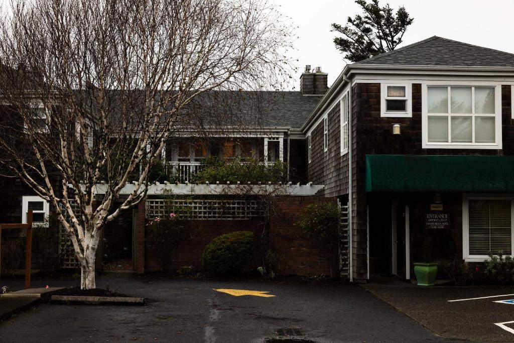 Cannon Beach Hotel Collection