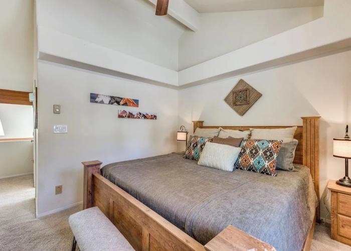 Bright Townhome - 1 Mile to Downtown Cloudcroft