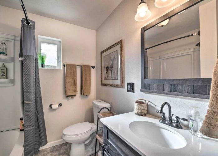 On the Rocks - A Modern Home w/ Decks & Views