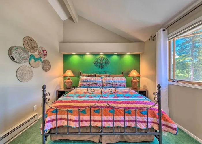 Eclectic Home w/ Deck: 4 Miles to Ski Cloudcroft!