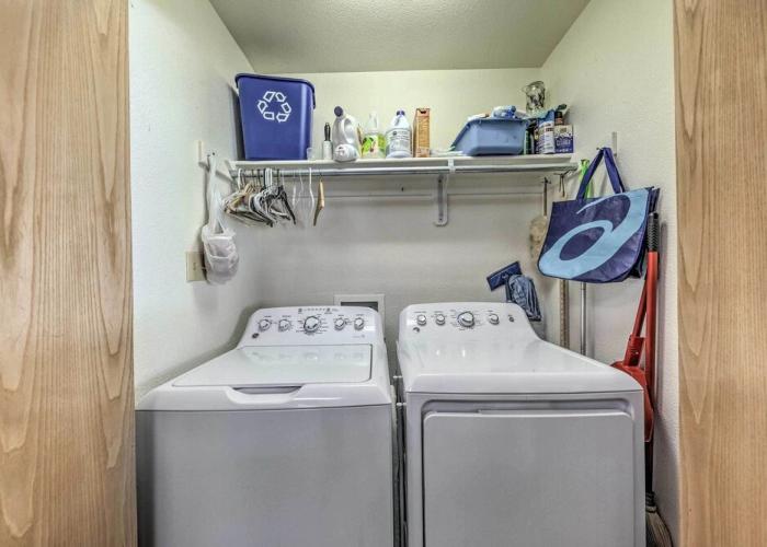 Cloudcroft Cabin w/ Deck < 2 Mi to Downtown!