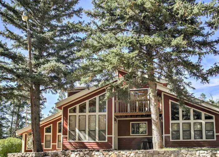 Cloudcroft Mtn Home w/ Patio, Walk to Golf Course!