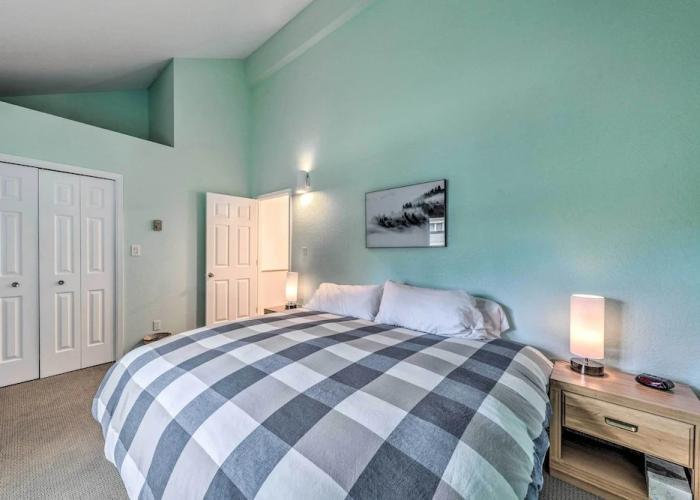 Dreamy, Family-friendly Cloudcroft Townhome!