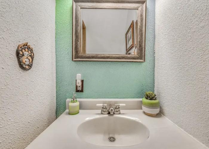 Quaint Cloudcroft Cabin w/ Stunning Forest Views!