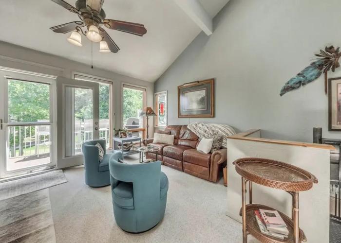 Cloudcroft Townhome on Golf Course w/ Deck!