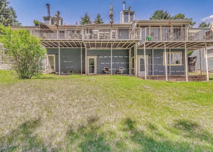 Cloudcroft Townhome on Golf Course w/ Deck!