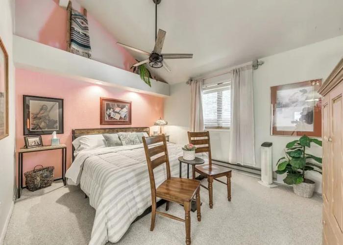 Cloudcroft Townhome on Golf Course w/ Deck!