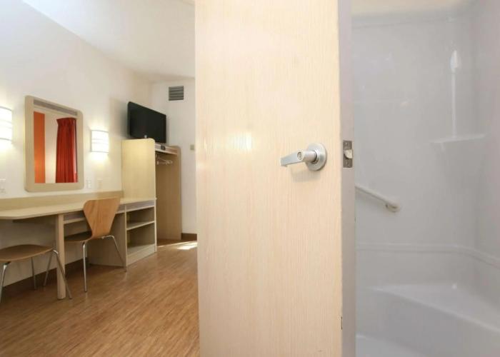 Motel 6 Colchester, VT - Burlington