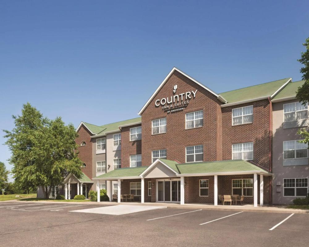 Country Inn & Suites by Radisson, Cottage Grove, MN