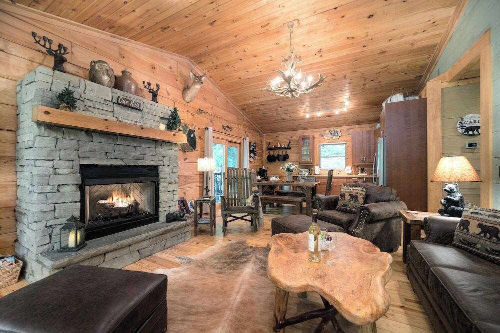 3 Mi to Lake Glenville: Smoky Mtn Cabin, Fire Pit