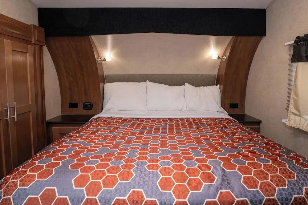 Far West RV Park and Cabins