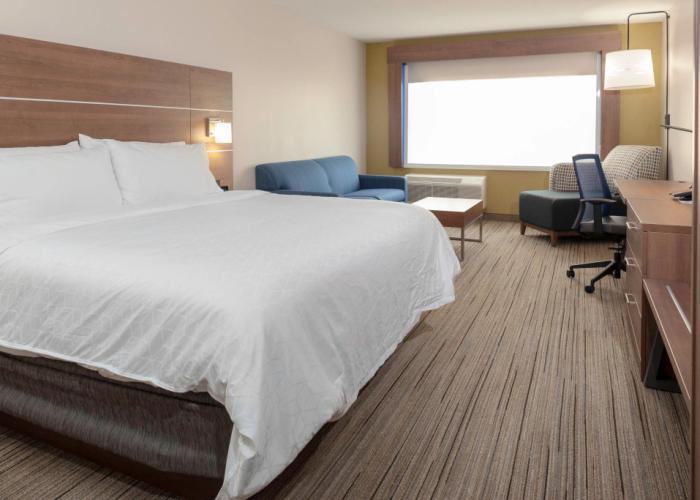 Holiday Inn Express & Suites Phoenix East - Gilbert by IHG