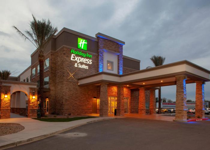 Holiday Inn Express & Suites Phoenix East - Gilbert by IHG