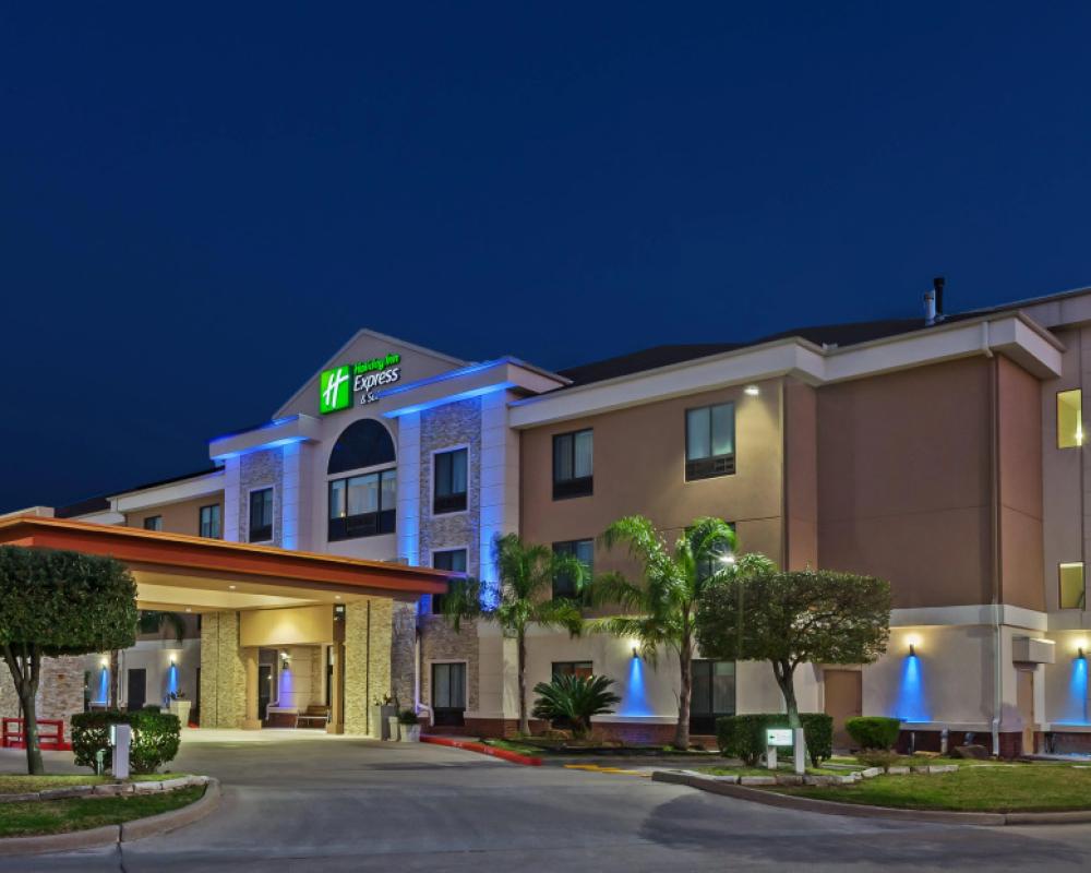 Holiday Inn Express & Suites Houston East, by IHG