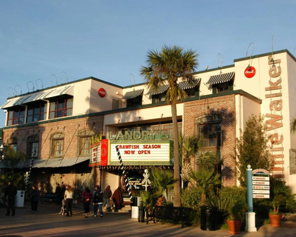 Kemah Boardwalk Inn