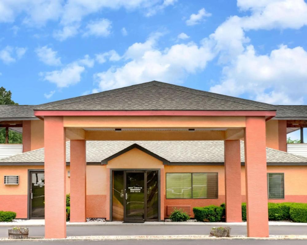 Days Inn by Wyndham Kingdom City