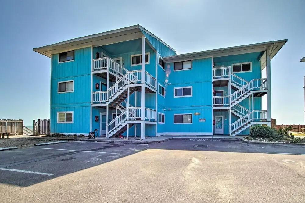 Kure Beach Condo w/ Panoramic Ocean Views!