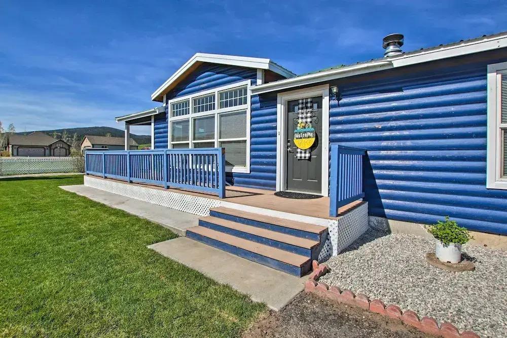 Tranquil Indigo Getaway < 3 Mi to Hot Pools!