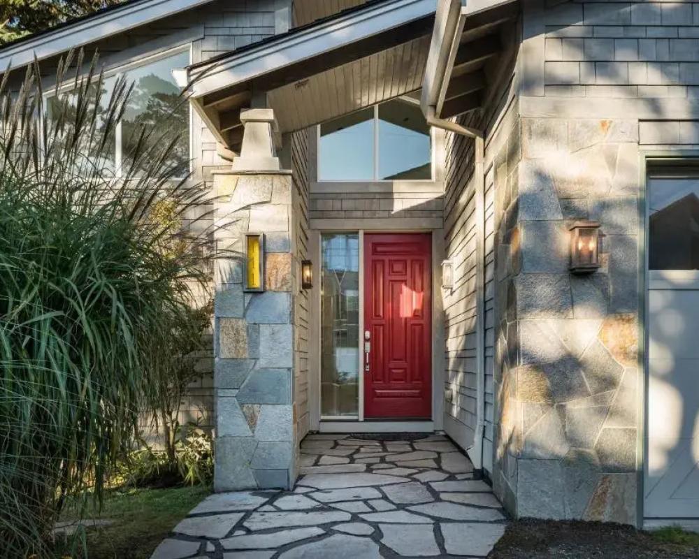 Villa Manzanita by Avantstay Hot Tub, 1 Block to Beach/town, Chef's Kitchen