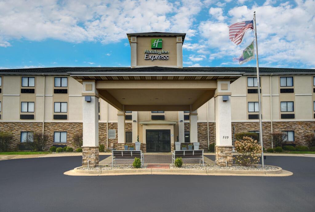 Holiday Inn Express Marshall by IHG