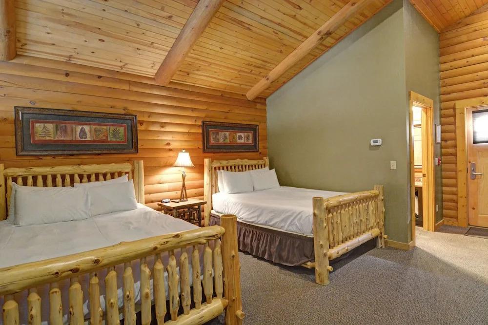 The Lodges at Sunset Village