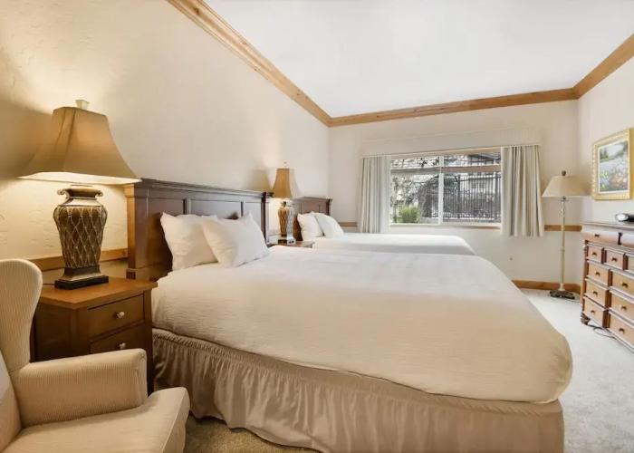 Villa 1082 3 Bed 3 Bath Full Kitchen 3 Bedroom Villa