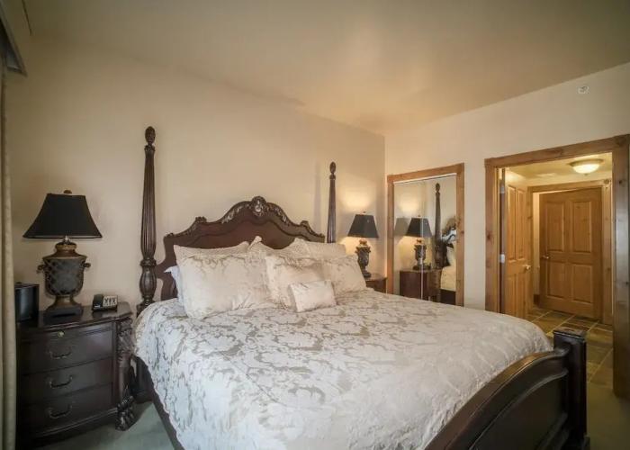 Villa 2090 3 Bed 3 Bath Full Kitchen 3 Bedroom Villa