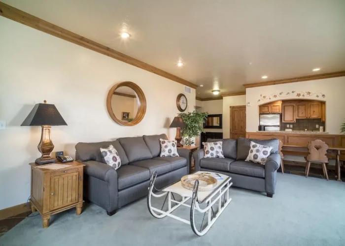 Villa 2090 3 Bed 3 Bath Full Kitchen 3 Bedroom Villa