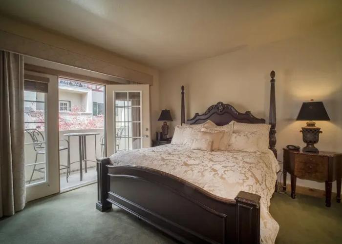 Villa 2090 3 Bed 3 Bath Full Kitchen 3 Bedroom Villa