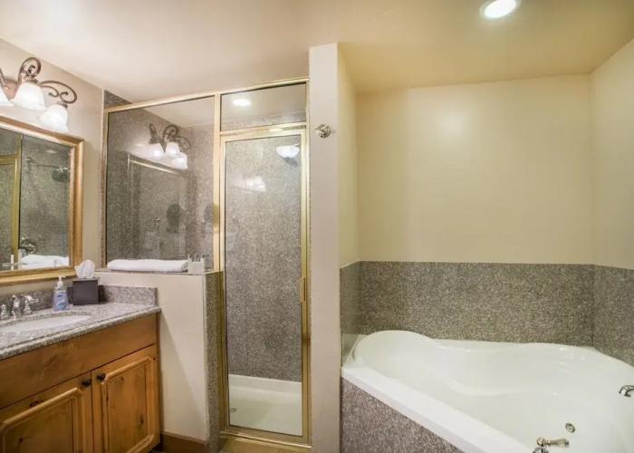 Villa 1041 3 Bed 3 Bath Full Kitchen 3 Bedroom Villa