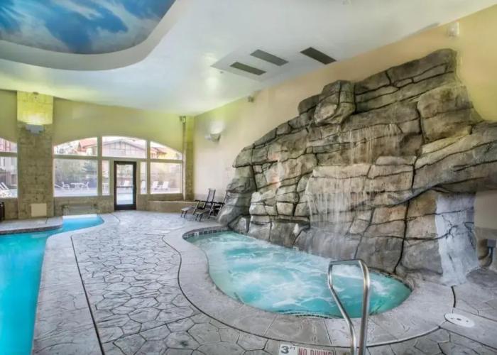 Villas at Zermatt Resort - Condos