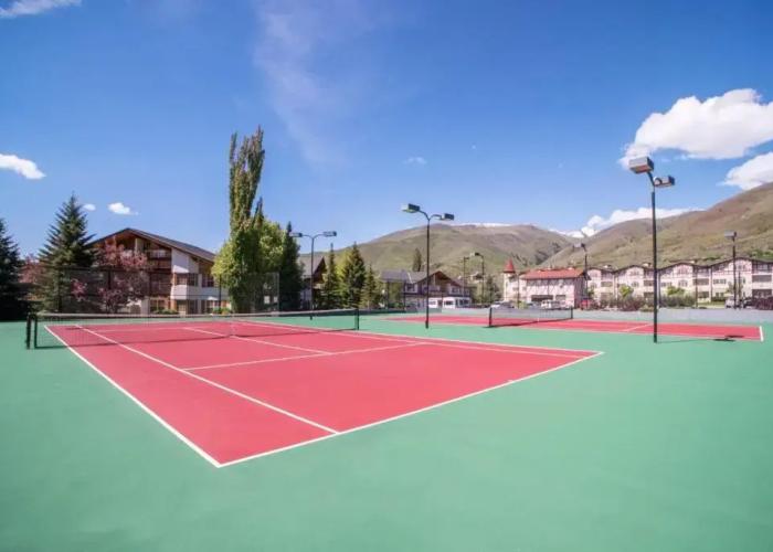 Villas at Zermatt Resort - Condos