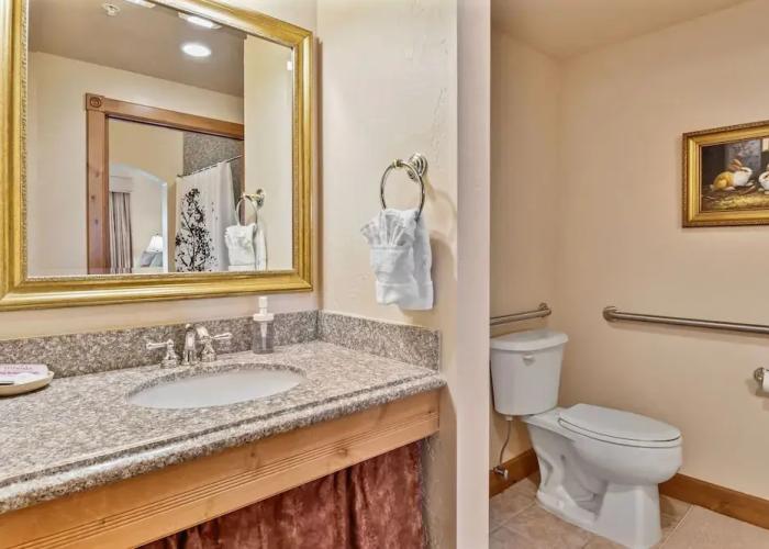 Villa 2057 1 Bed 1 Bath Full Kitchen 1 Bedroom Villa