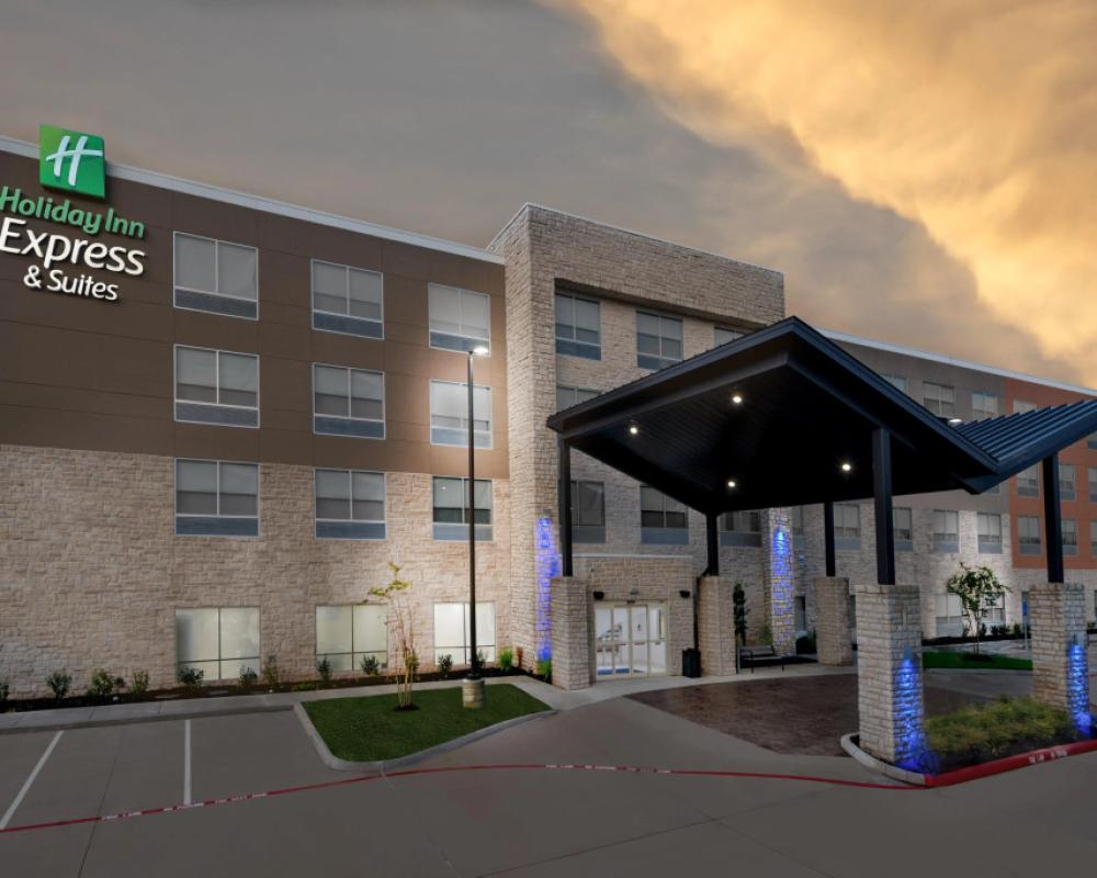 Holiday Inn Express & Suites Sugar Land SE - Missouri City by IHG