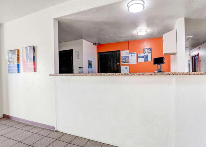 Motel 6 Moriarty, NM