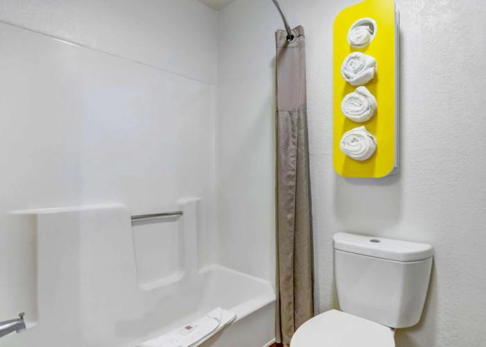 Motel 6 Moriarty, NM