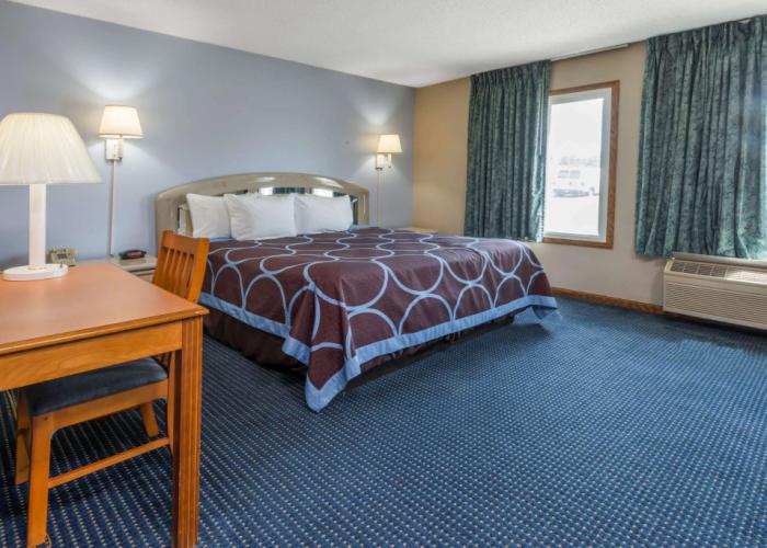 Super 8 by Wyndham O'Fallon MO/St. Louis Area