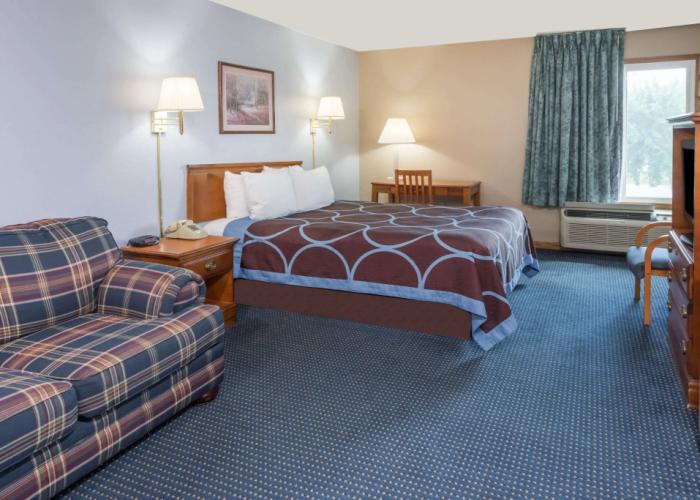 Super 8 by Wyndham O'Fallon MO/St. Louis Area