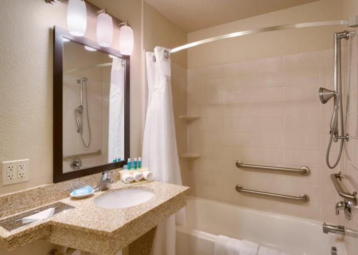 Holiday Inn Express Hotel & Suites Orem - North Provo by IHG