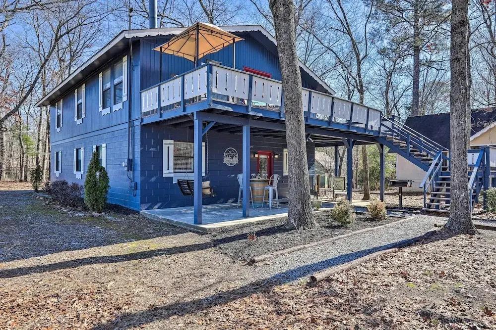 Cozy Caymus Cabin ~ 3 Miles to Callaway Gardens!